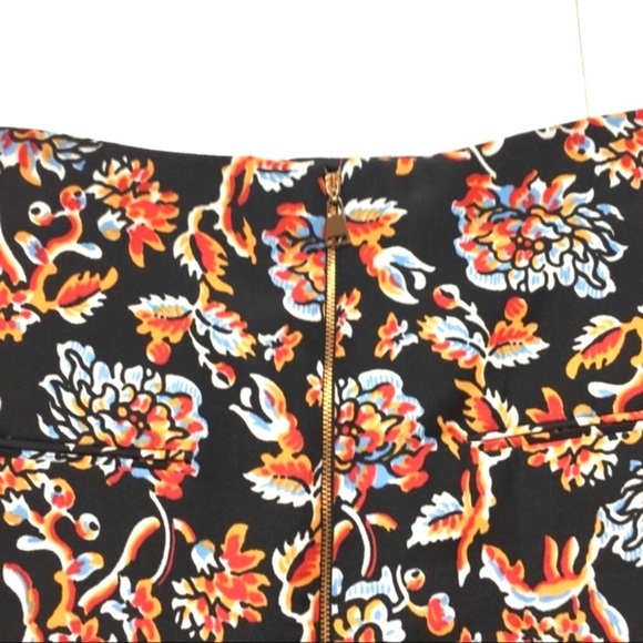 Zara Floral Full Zip Front Floral Mini Skirt - Picture 3 of 7